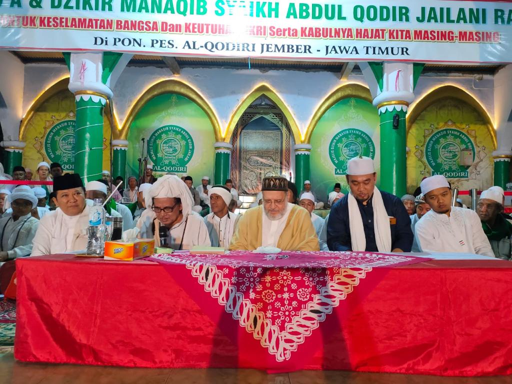Doa dan Dzikir Manaqib Syekh Abdul Qodir Al Jailani di Ponpes Al Qodiri Jember